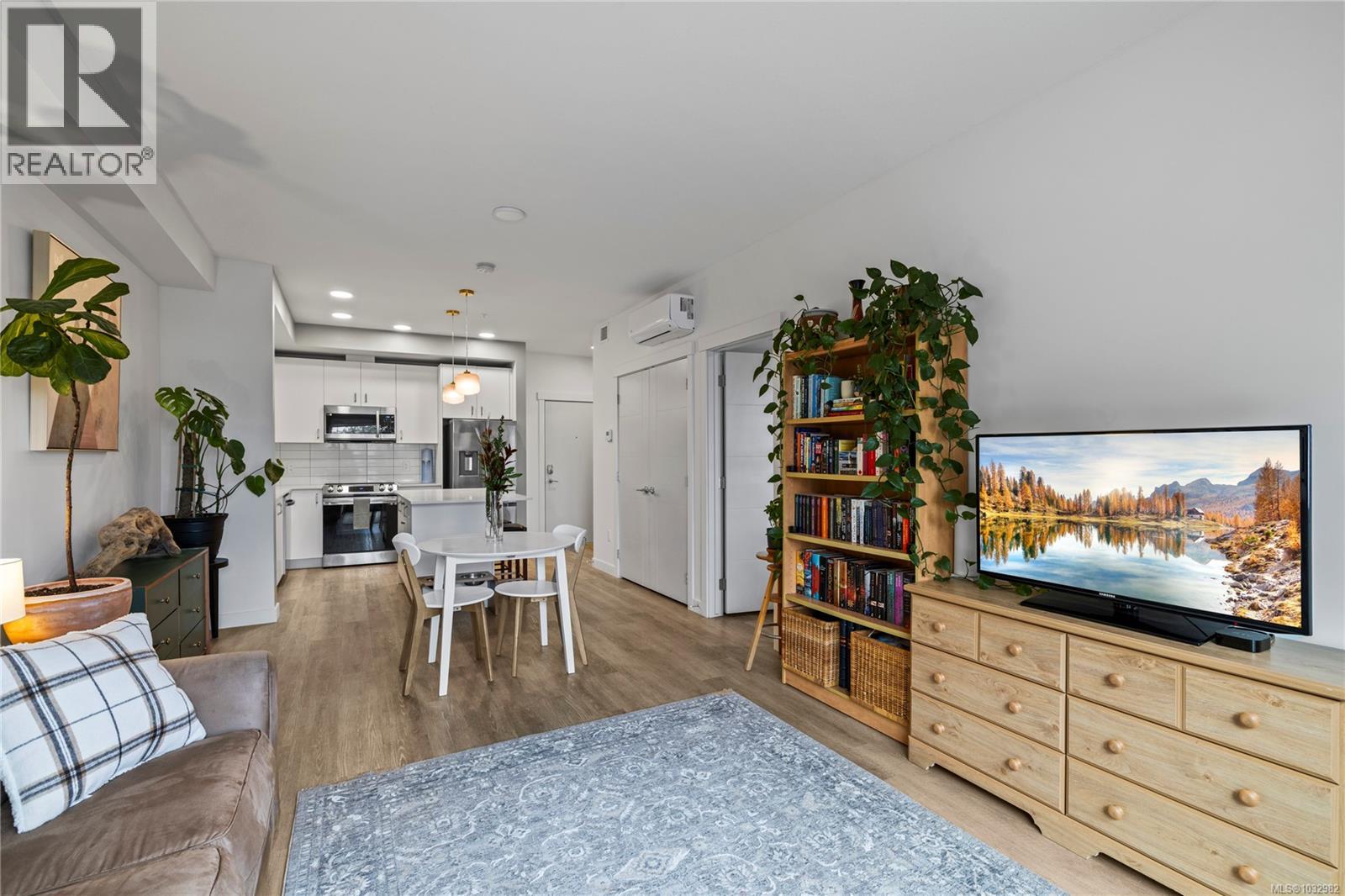 #109W 140 Jensen Ave W - 7