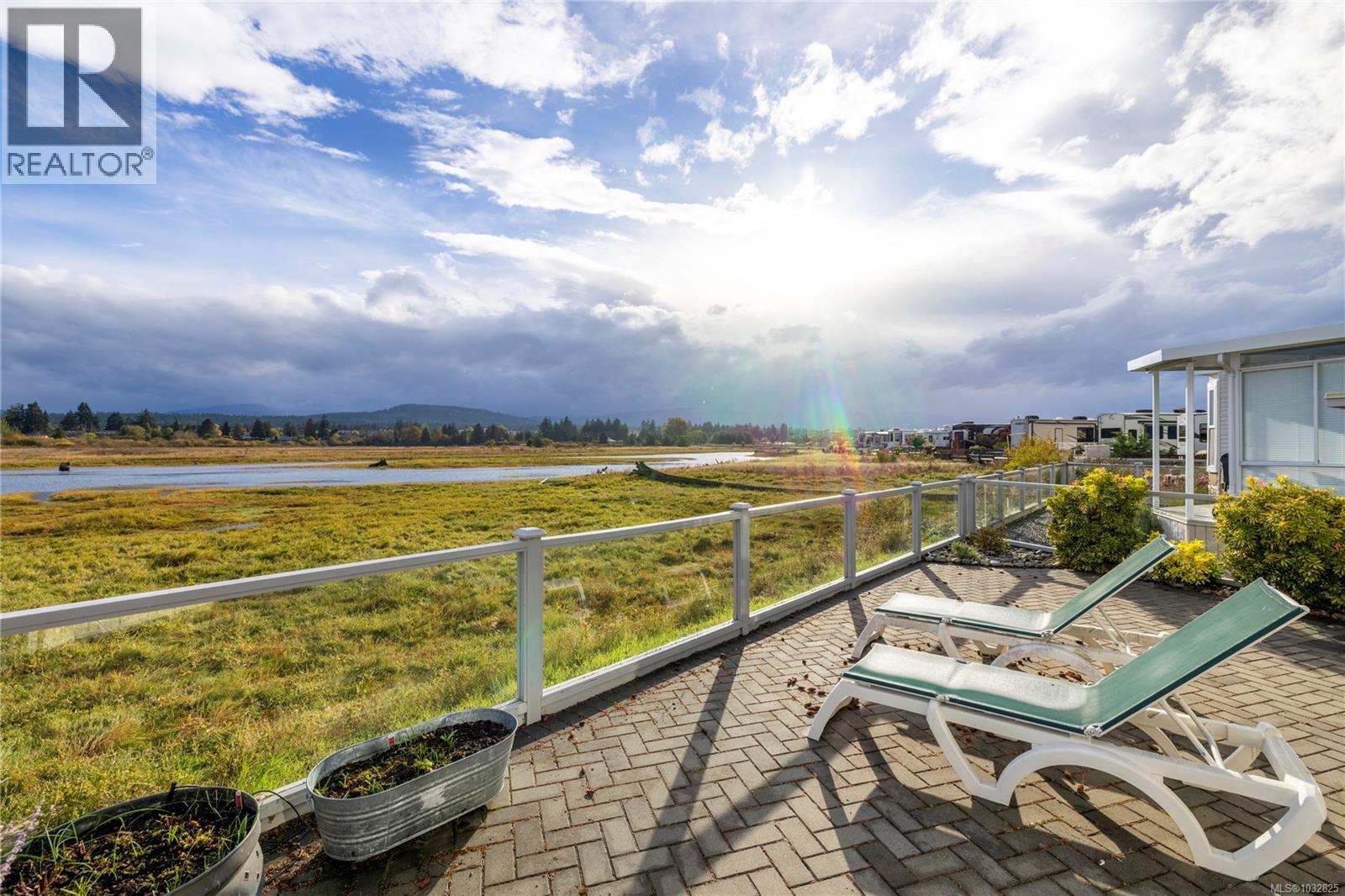 #208 200 Corfield St - 28