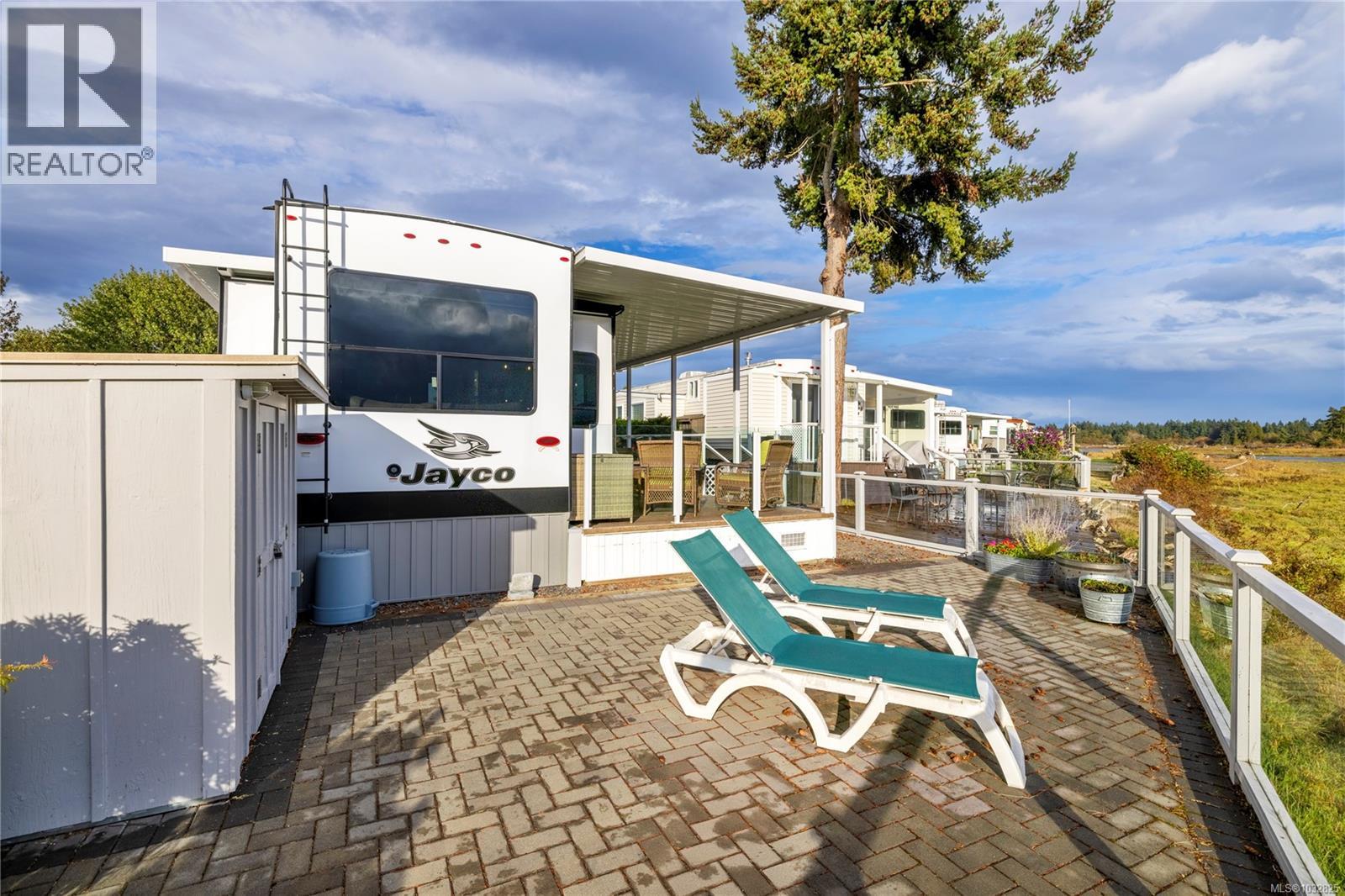 #208 200 Corfield St - 30