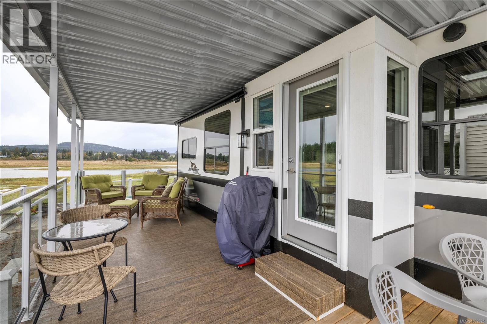 #208 200 Corfield St - Image 2