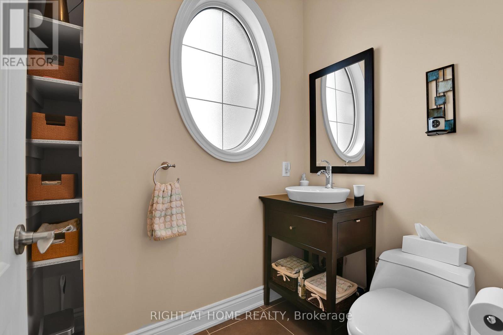131 ISSAM PRIVATE — photo 7
