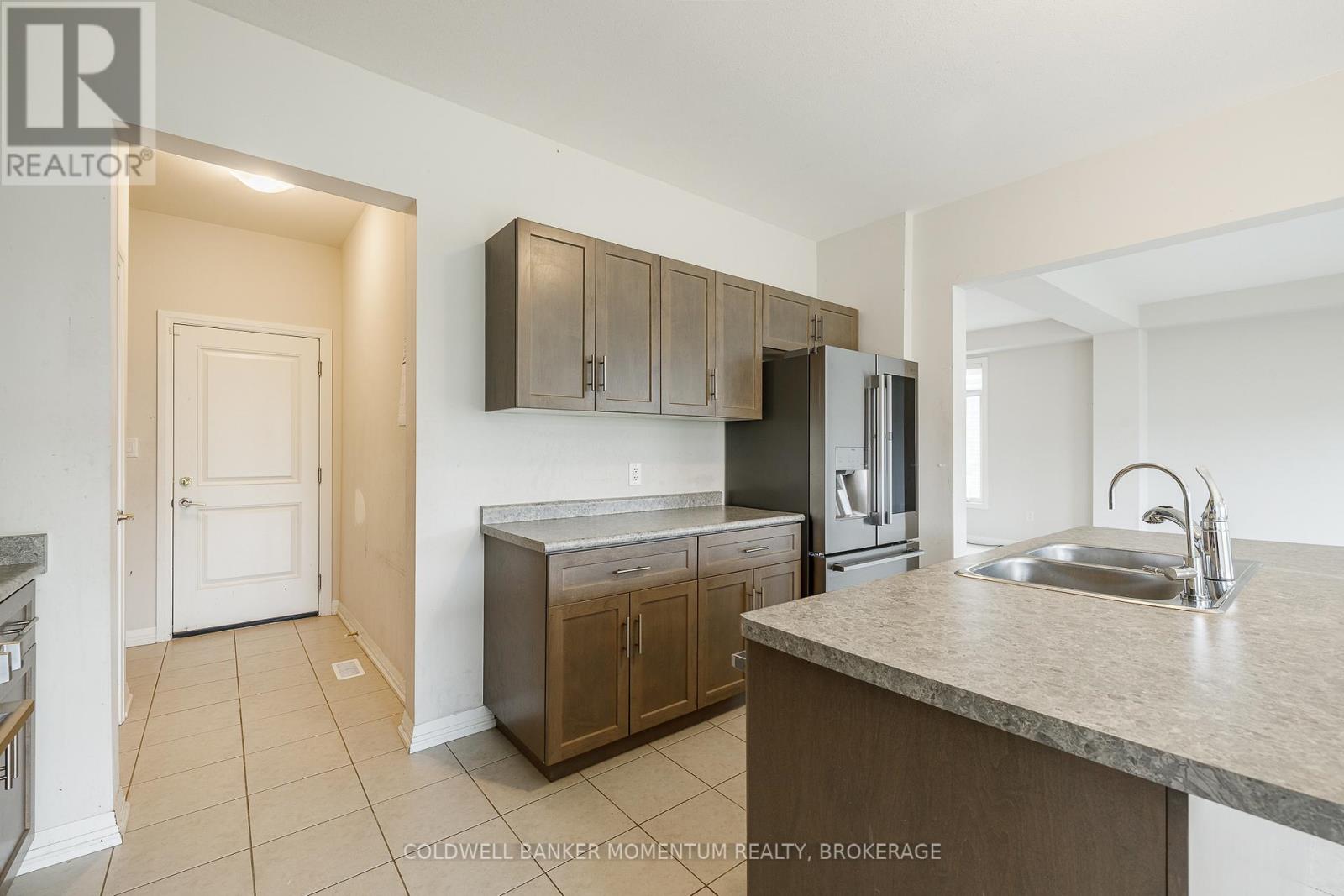 155 BUR OAK DRIVE - 12