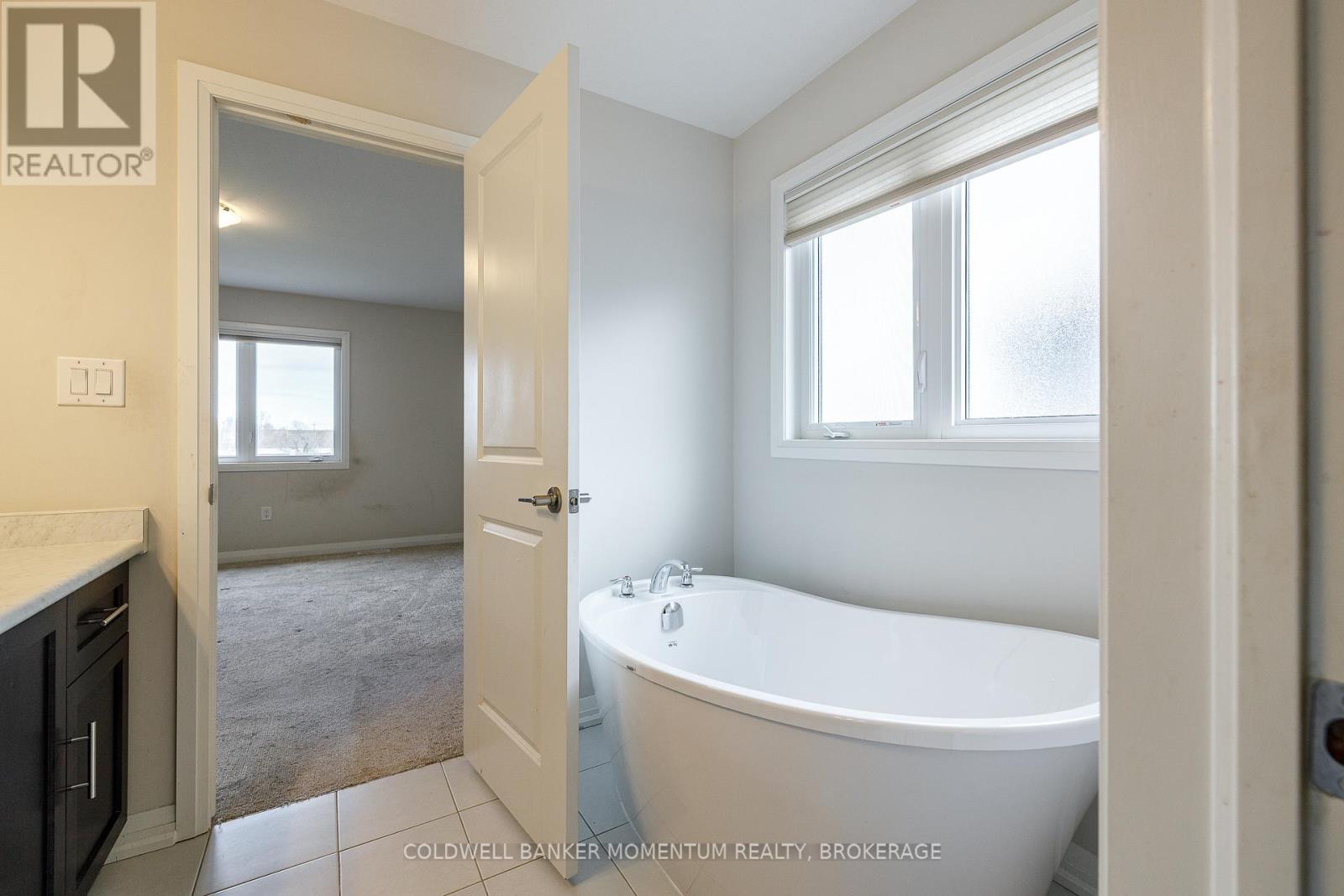 155 BUR OAK DRIVE - 25