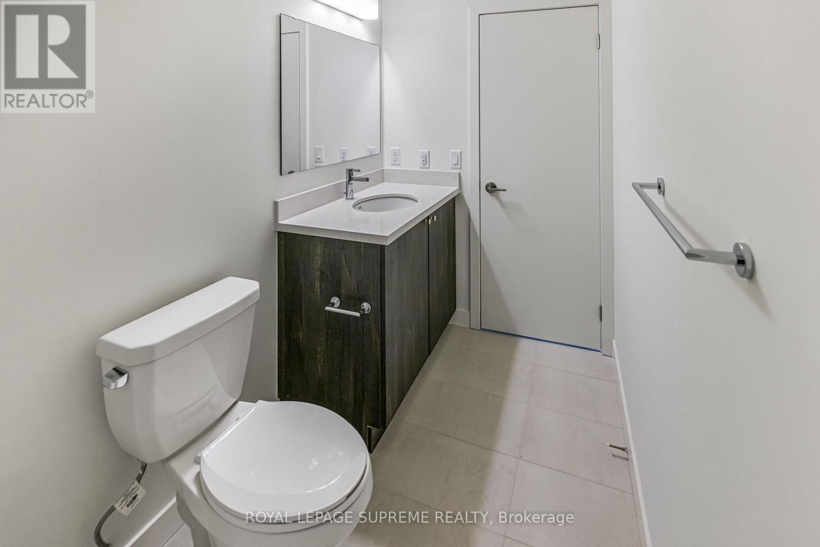 1020 - 51 CLARINGTON BOULEVARD — photo 11