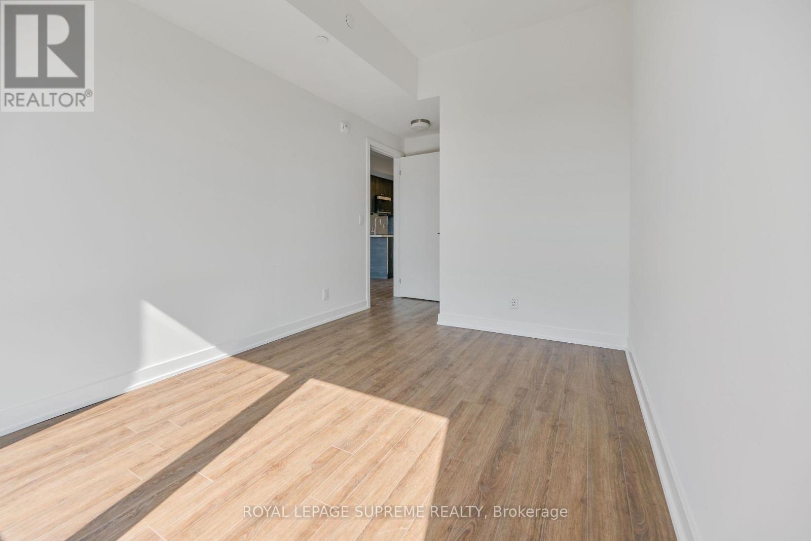 1020 - 51 CLARINGTON BOULEVARD — photo 16