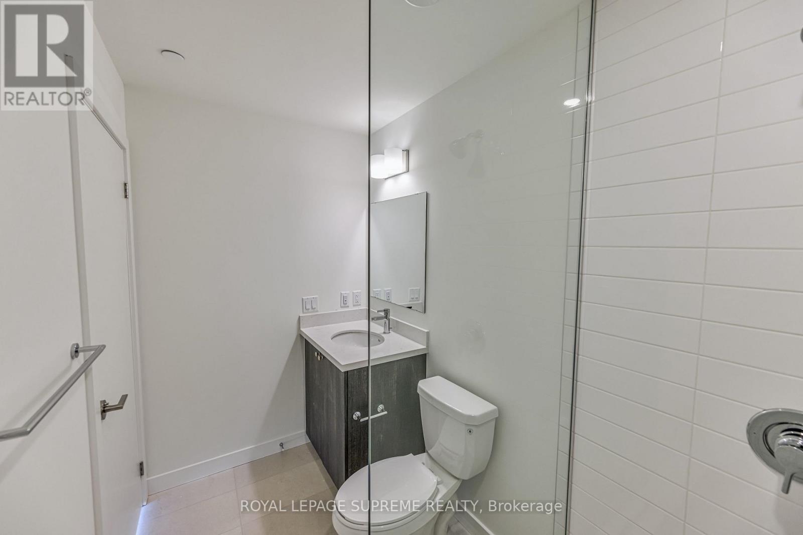 1020 - 51 CLARINGTON BOULEVARD — photo 20