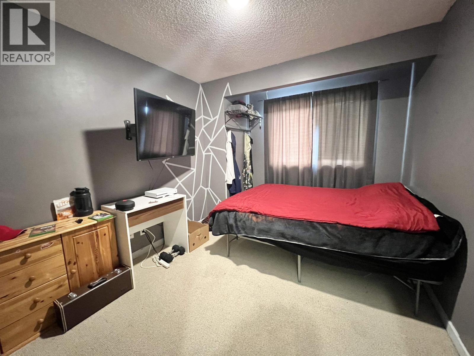 576 PILLSBURY AVENUE - 15