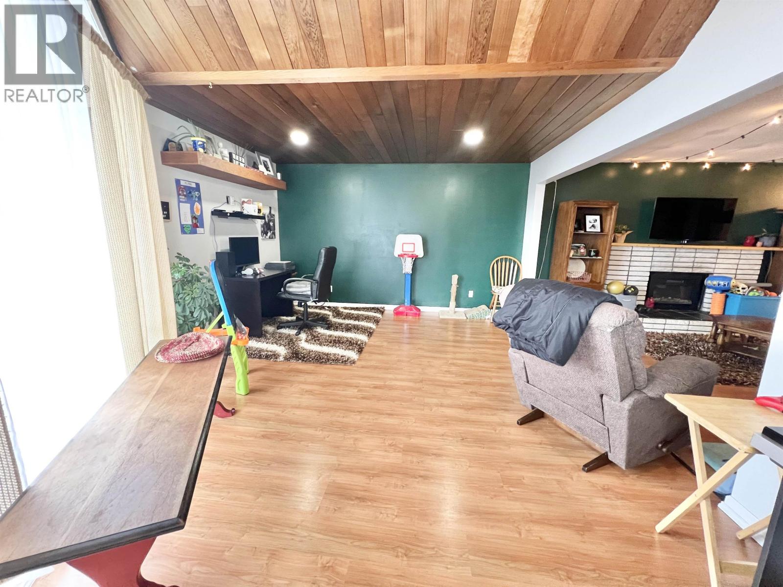 576 PILLSBURY AVENUE - 3