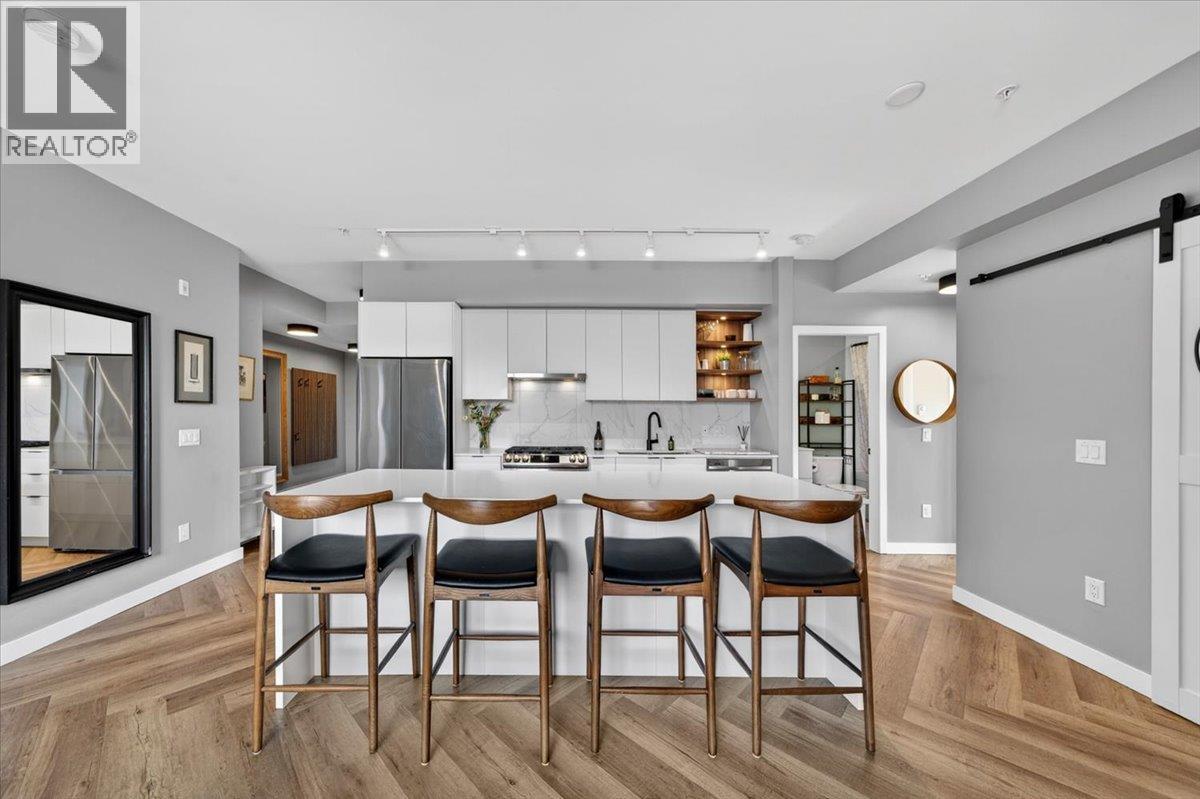 605 3229 ST JOHNS STREET