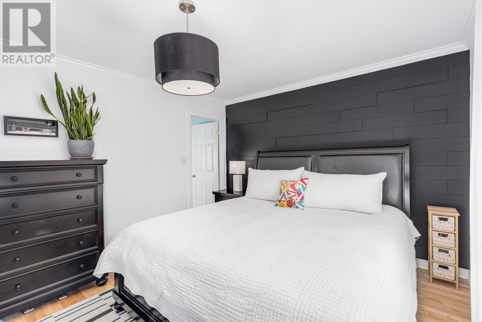 116 PENNEY CRESCENT - 12