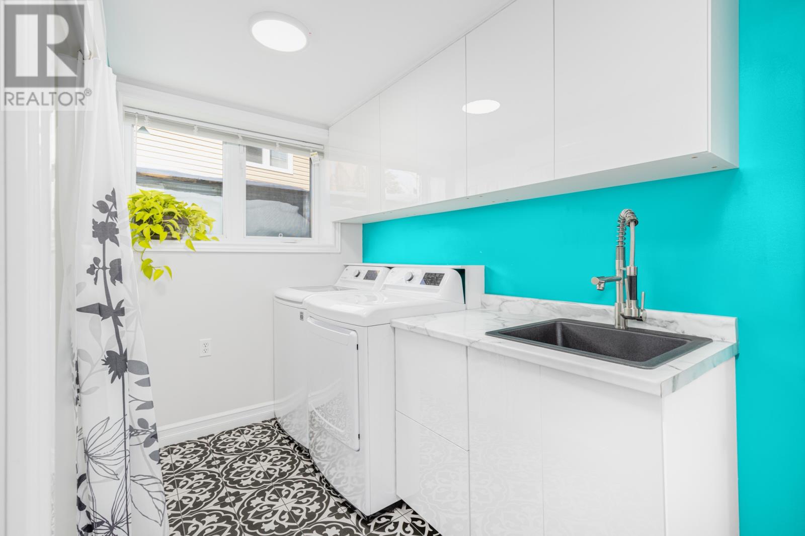 116 PENNEY CRESCENT - 21