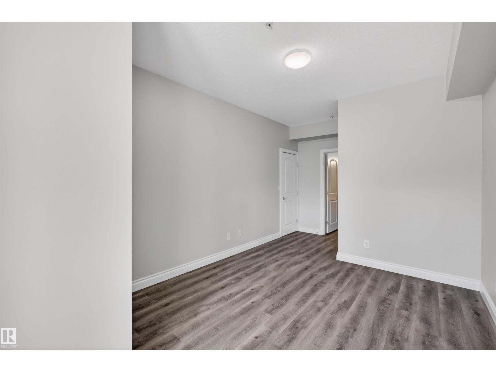 #104 10121 80 AV NW, Edmonton