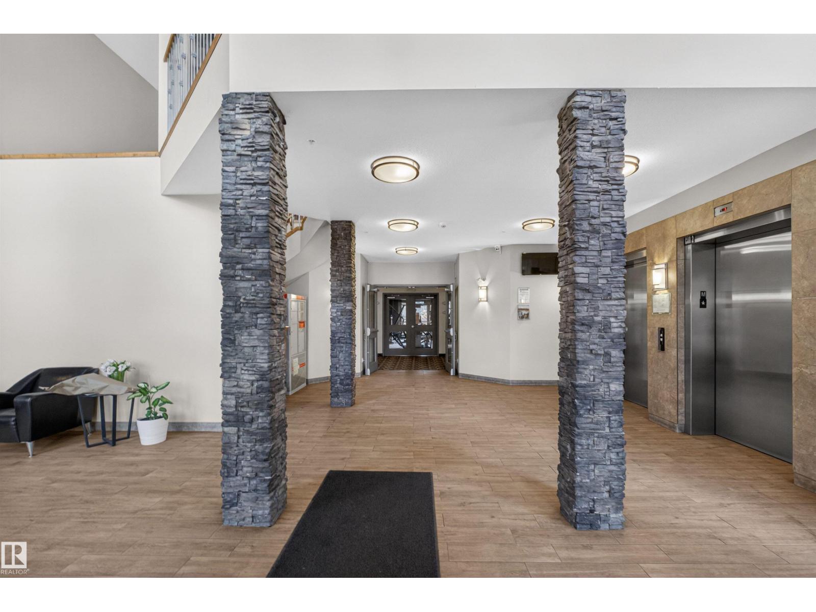 #104 10121 80 AV NW, Edmonton