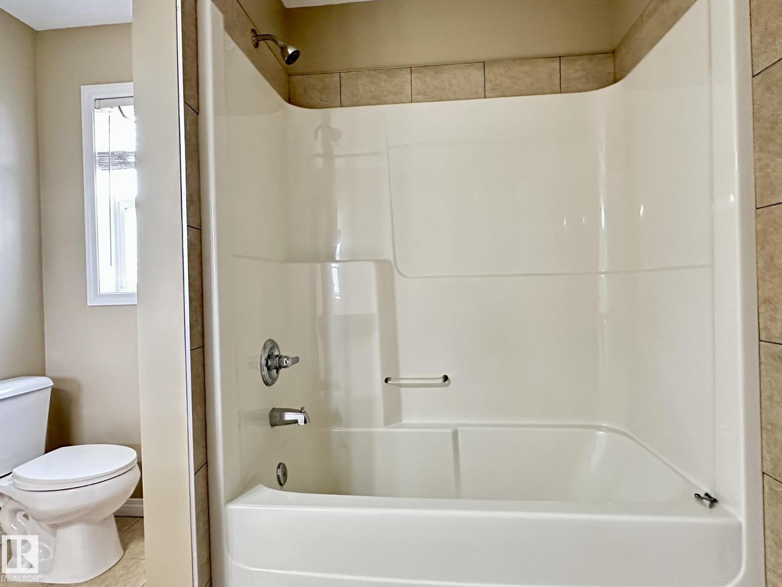 #107 178 BRIDGEPORT BV, Leduc