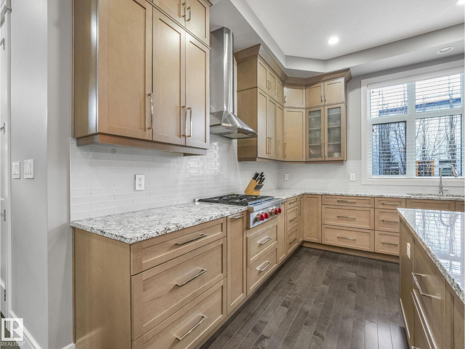 8927 120 ST NW, Edmonton