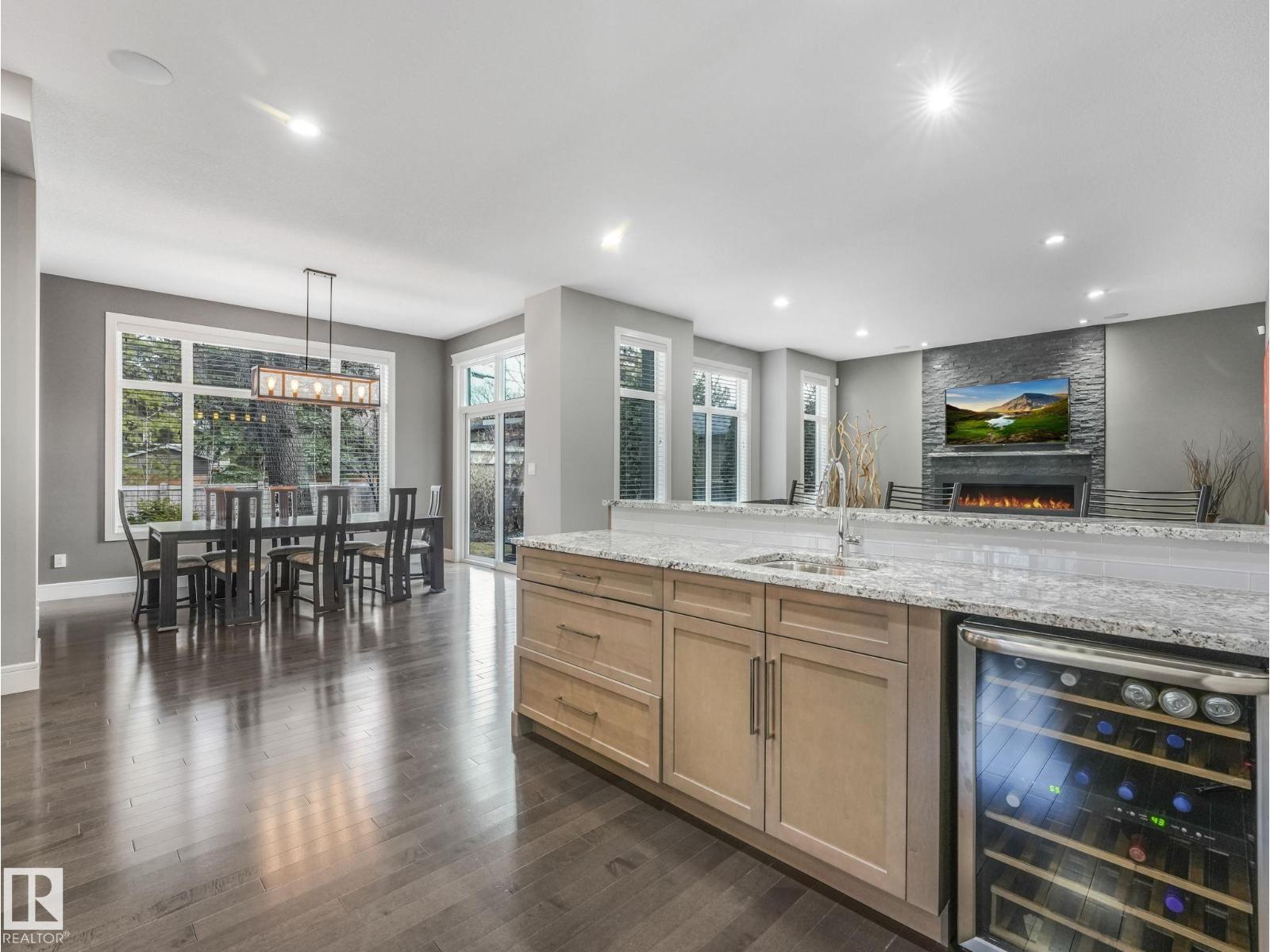 8927 120 ST NW, Edmonton