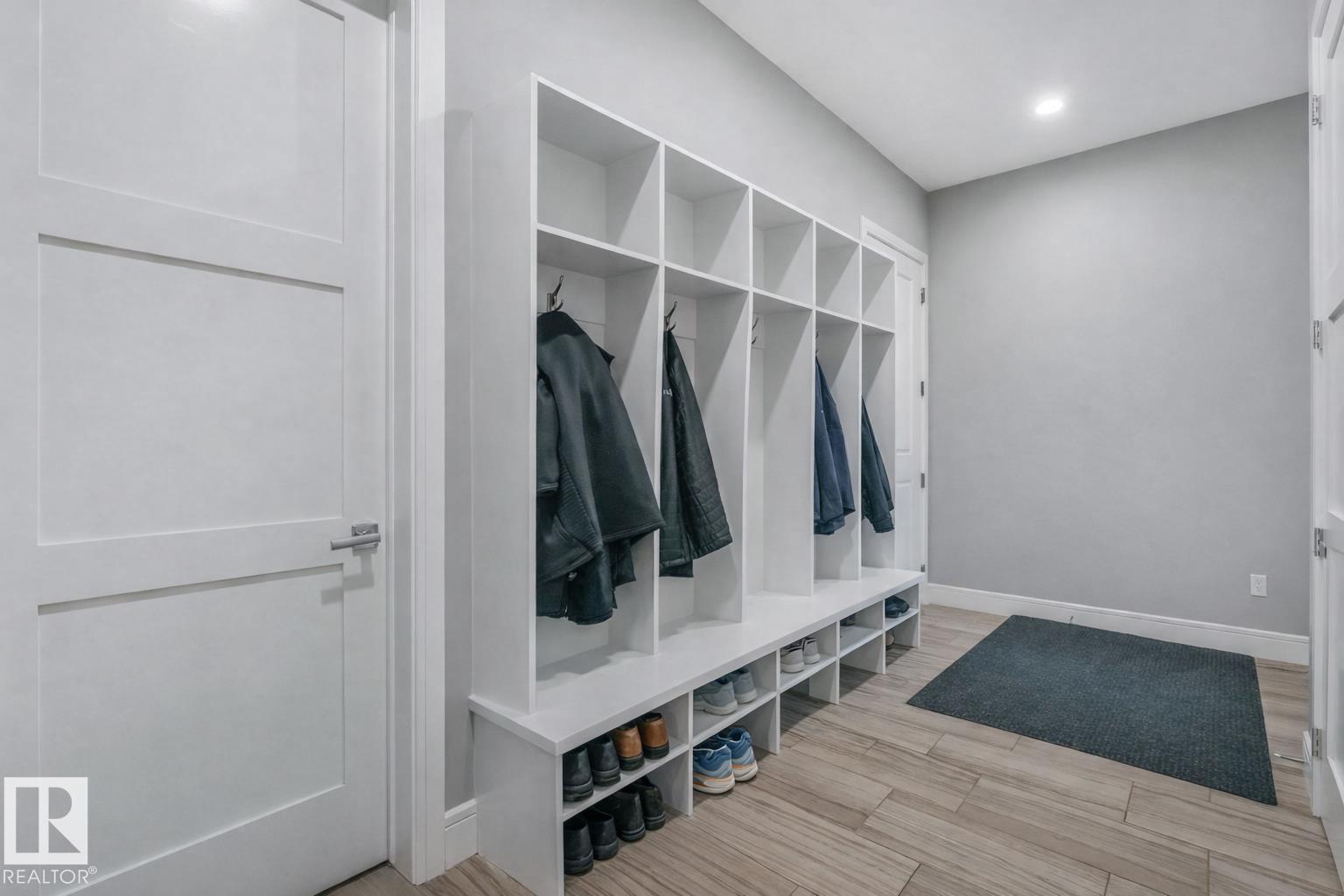 8927 120 ST NW, Edmonton