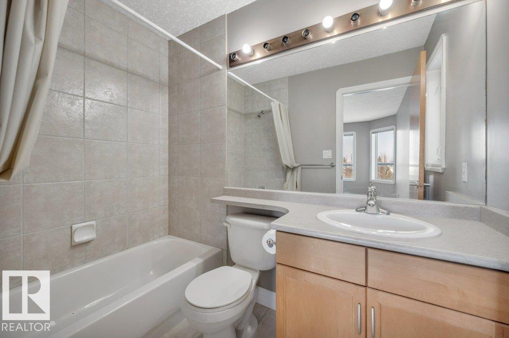 877 NOTTINGHAM BV, Sherwood Park