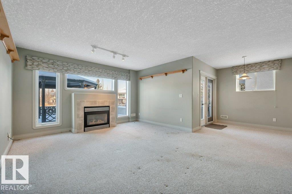 877 NOTTINGHAM BV, Sherwood Park