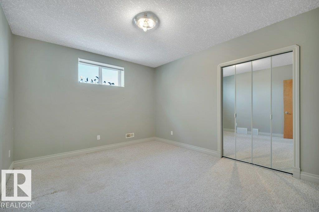 877 NOTTINGHAM BV, Sherwood Park