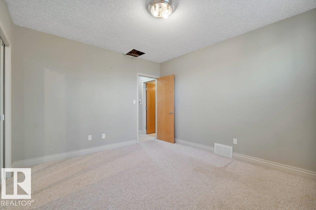 877 NOTTINGHAM BV, Sherwood Park