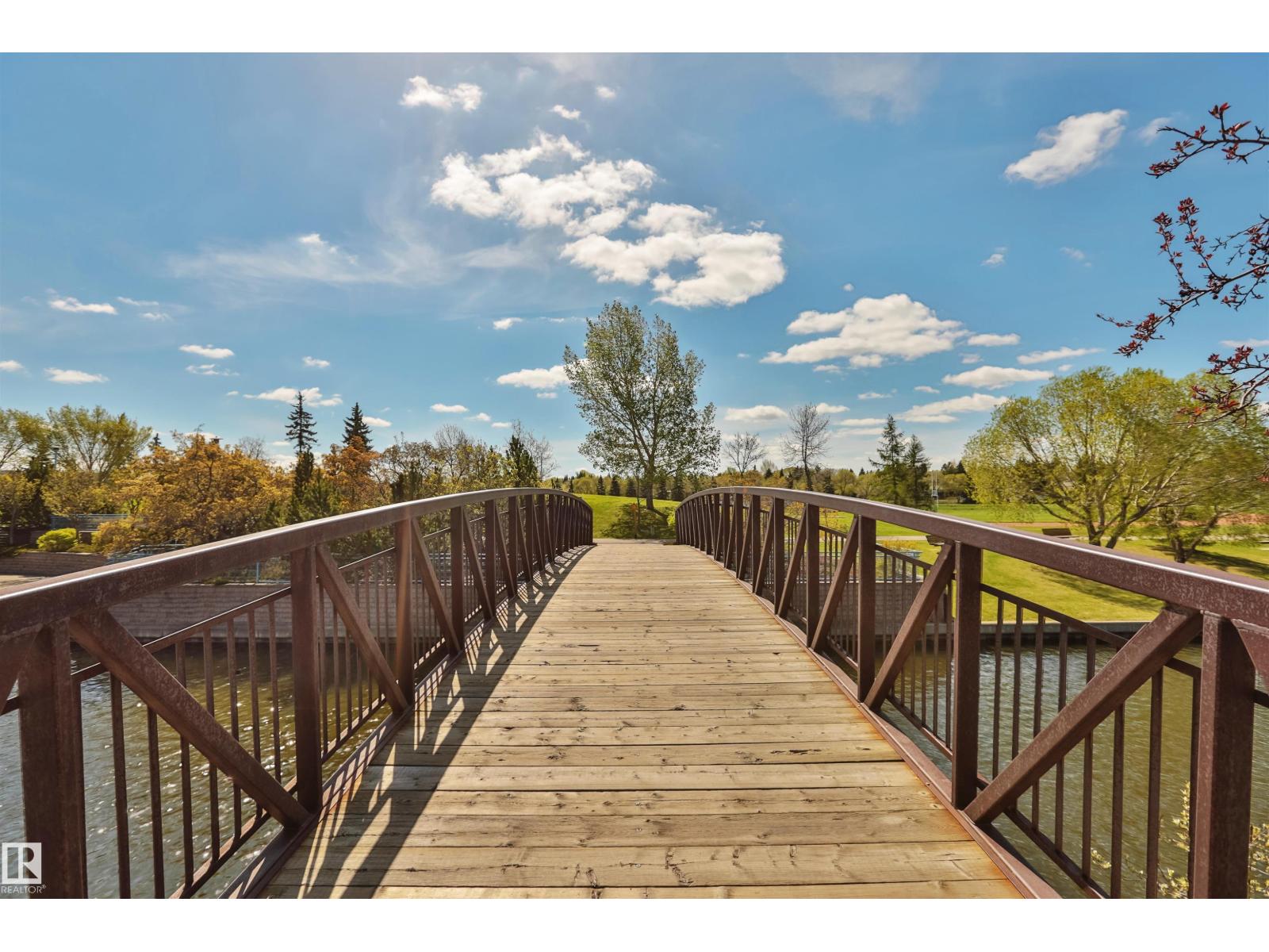 877 NOTTINGHAM BV, Sherwood Park