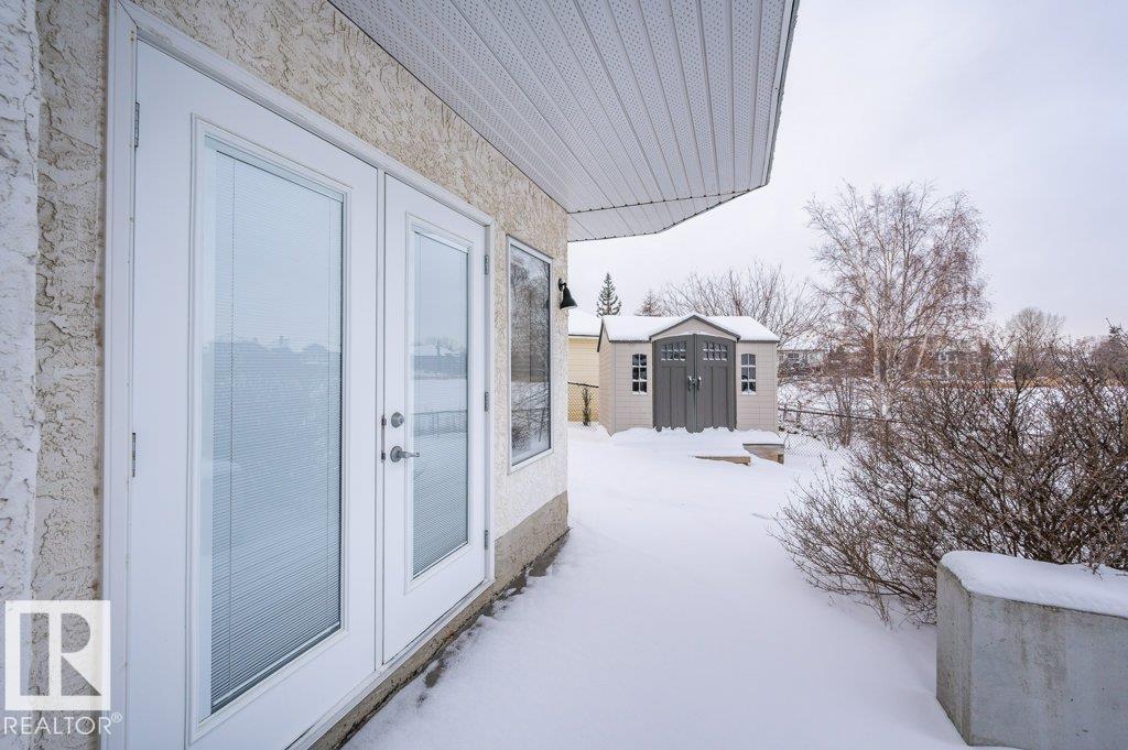 877 NOTTINGHAM BV, Sherwood Park