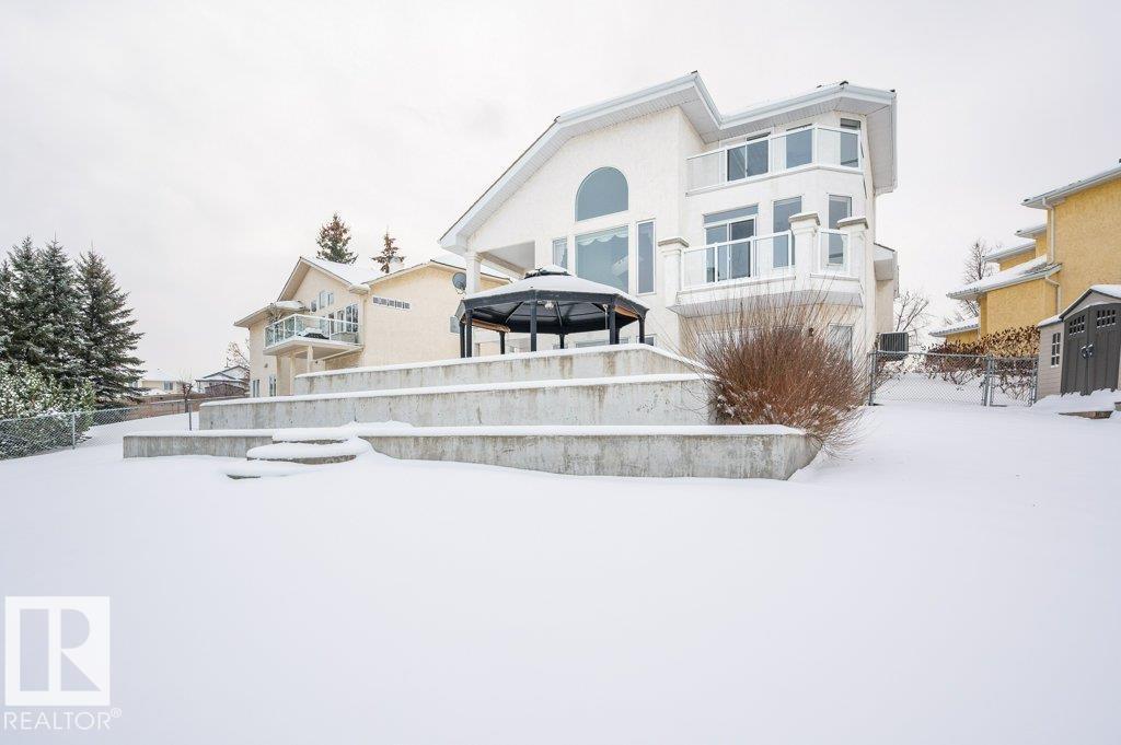 877 NOTTINGHAM BV, Sherwood Park
