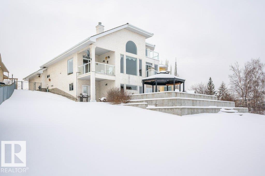 877 NOTTINGHAM BV, Sherwood Park