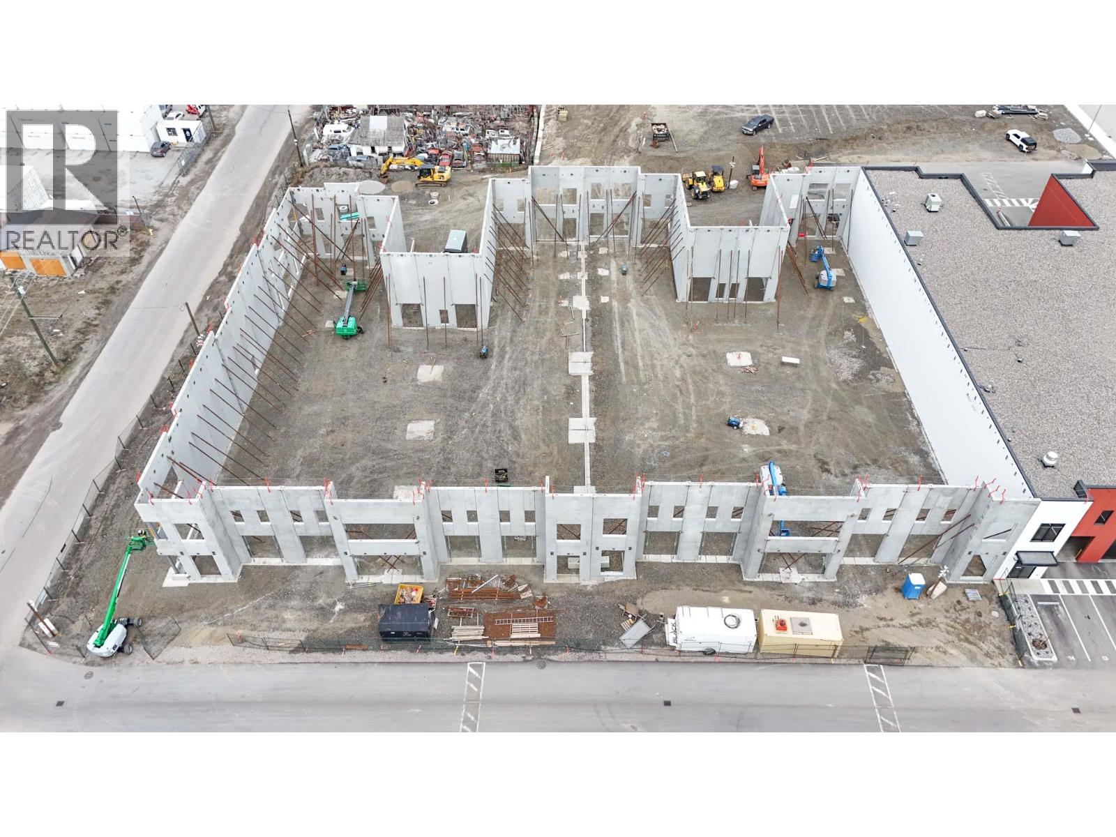 9, 10 & 14 4605 34th Street, Vernon