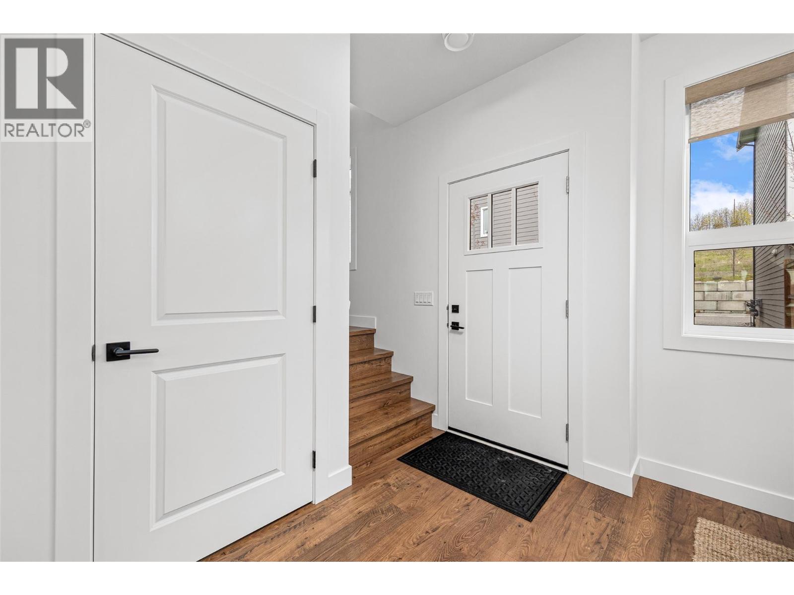 12075 Oceola Road Unit# 38, Lake Country