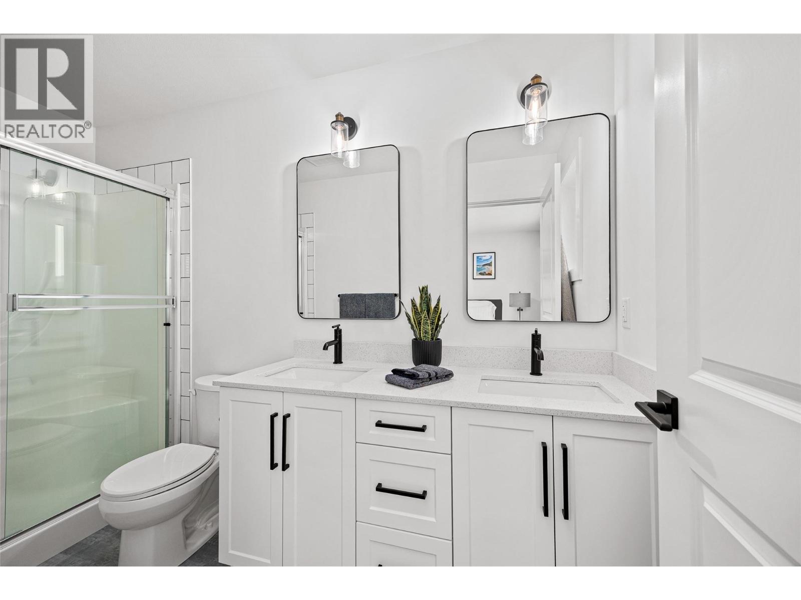 12075 Oceola Road Unit# 38, Lake Country