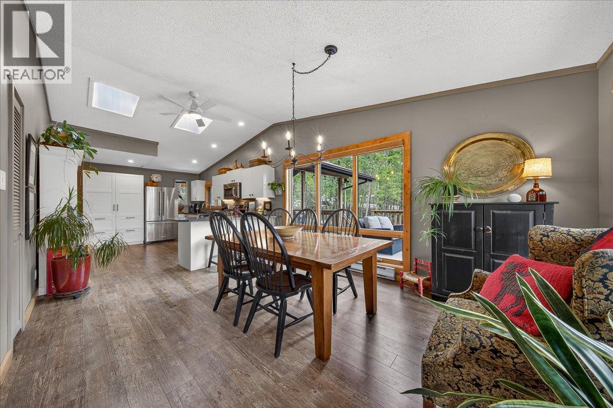 8076 McIntosh Loop Road - 11