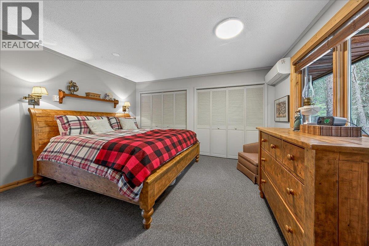 8076 McIntosh Loop Road - 19