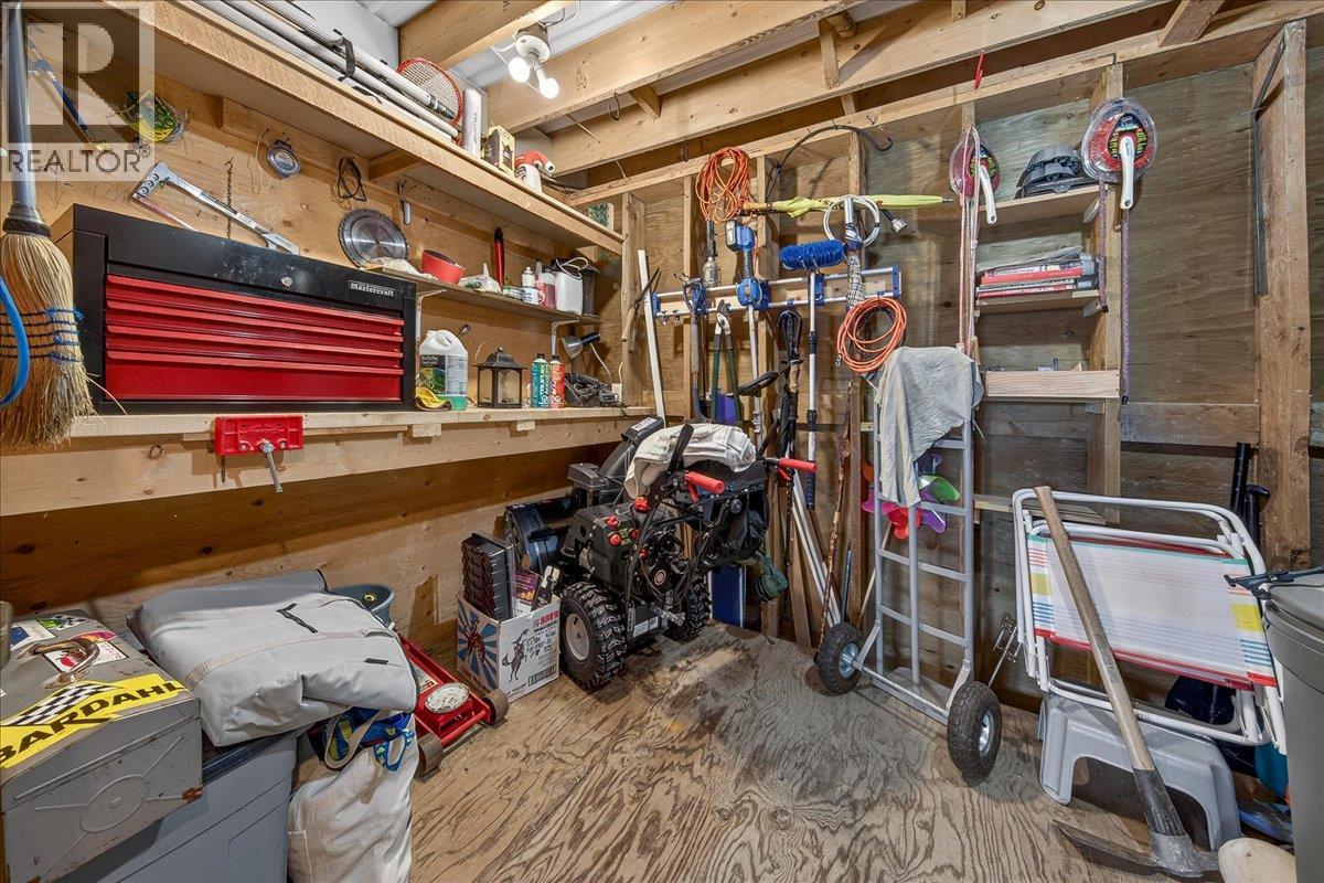 8076 McIntosh Loop Road - 60