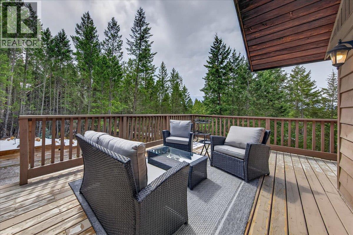 8076 McIntosh Loop Road - 38