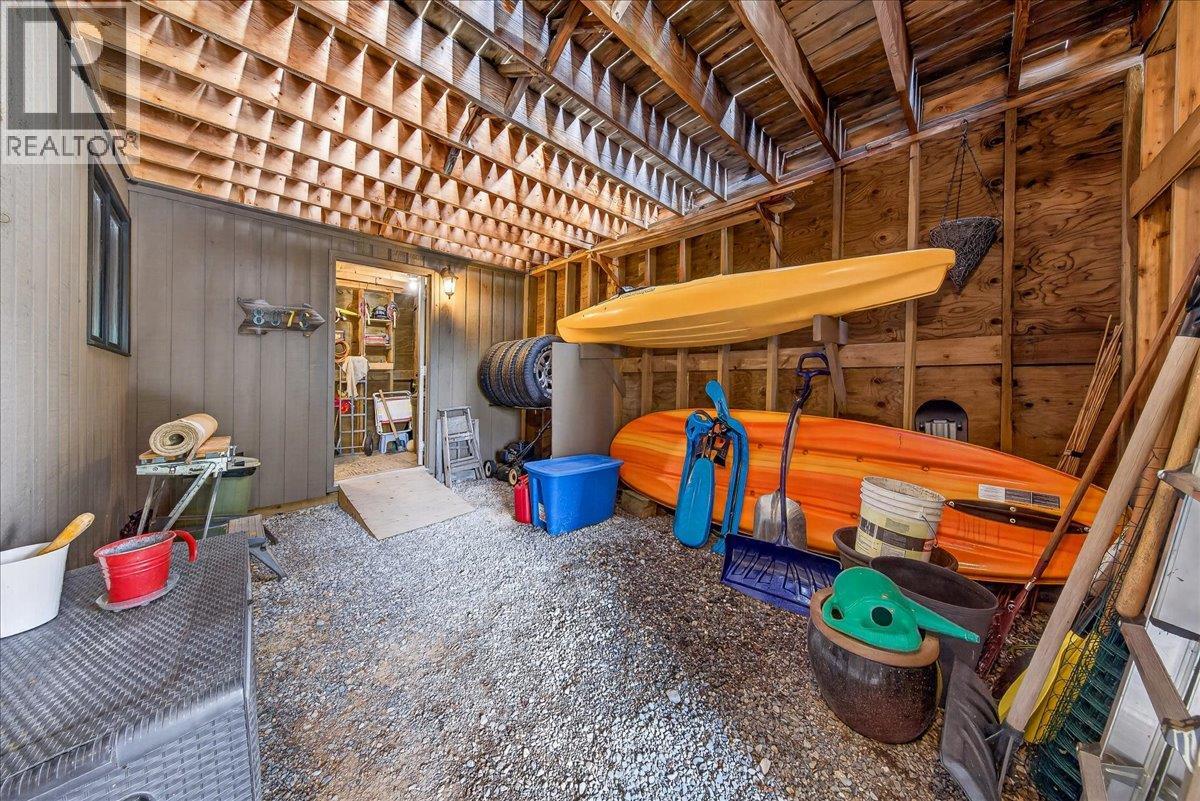 8076 McIntosh Loop Road - 59