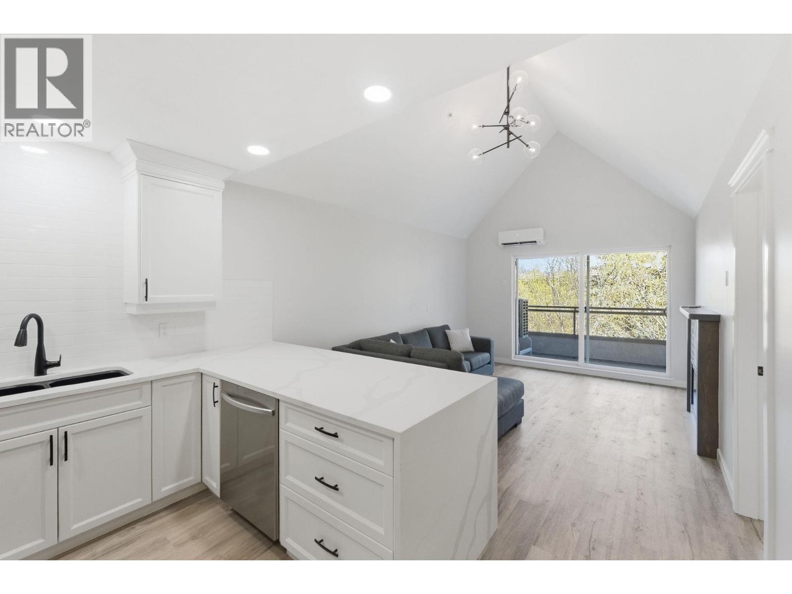 #309-1965 Pandosy Street, Kelowna