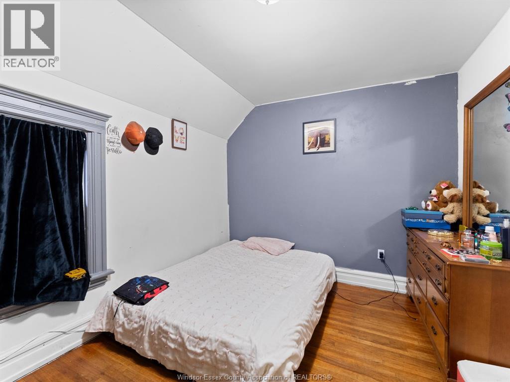 39 RUSSELL — photo 23
