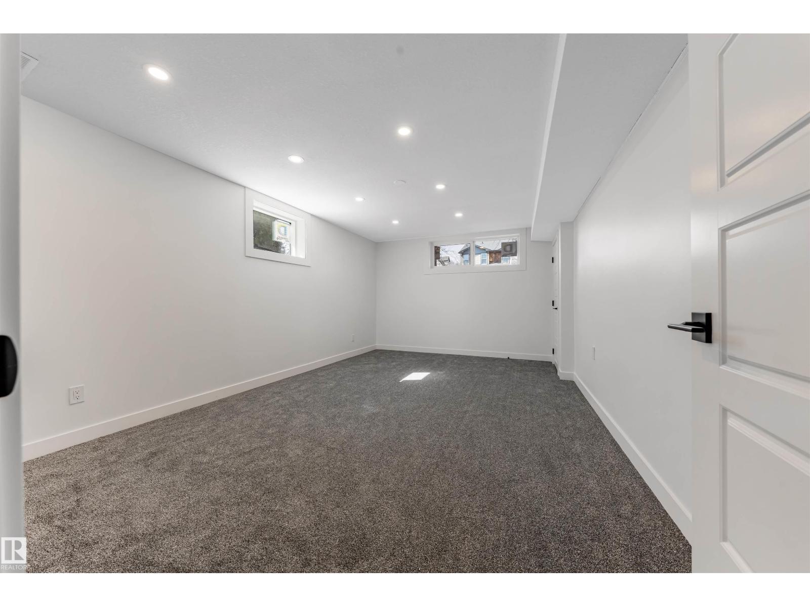 12033 54 ST NW, Edmonton