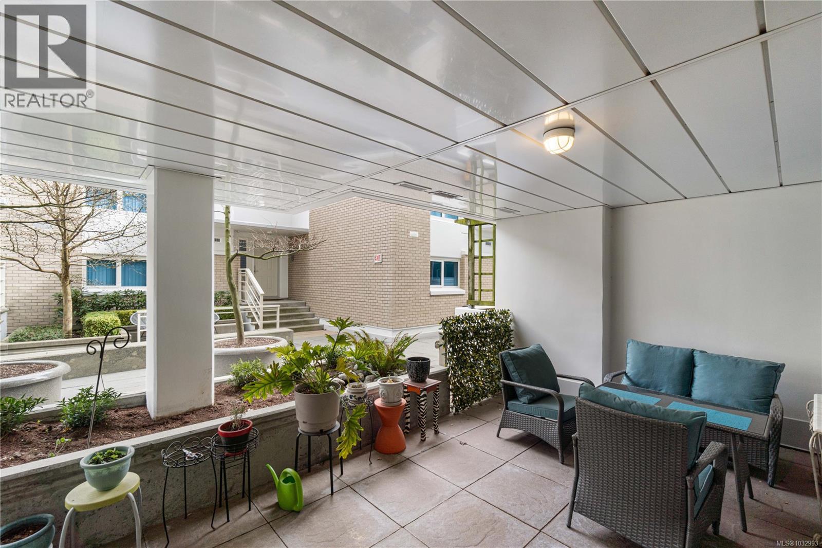 #C02 38 Front St - 19