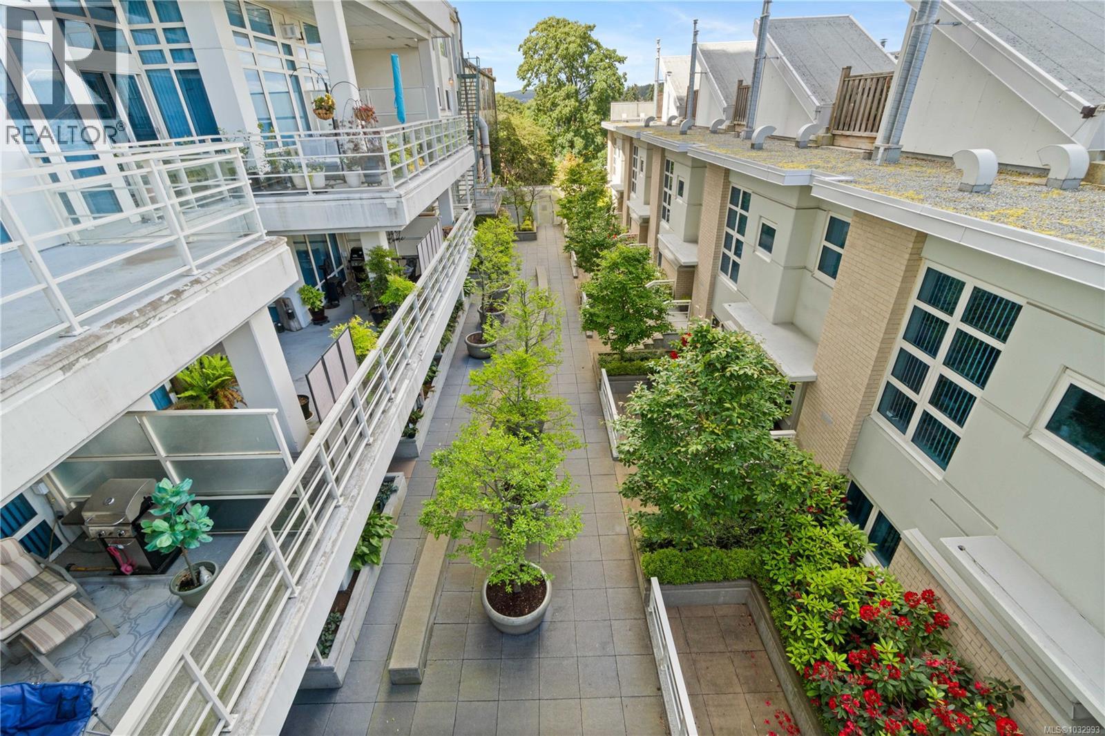 #C02 38 Front St - 21