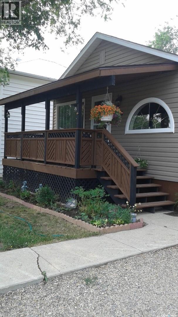 231 5th AVENUE W - 4