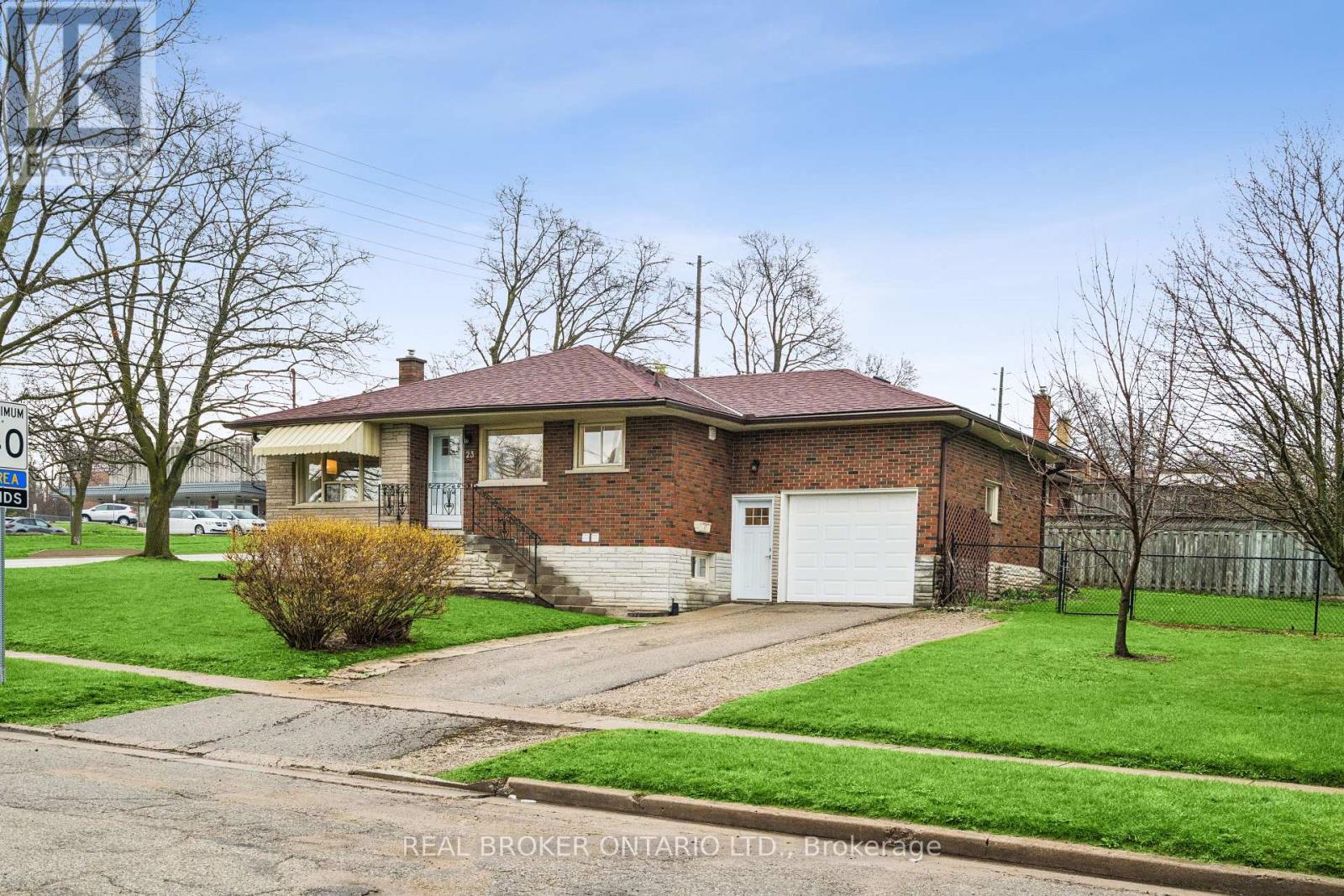 23 KNIGHTSWOOD BOULEVARD — photo 3