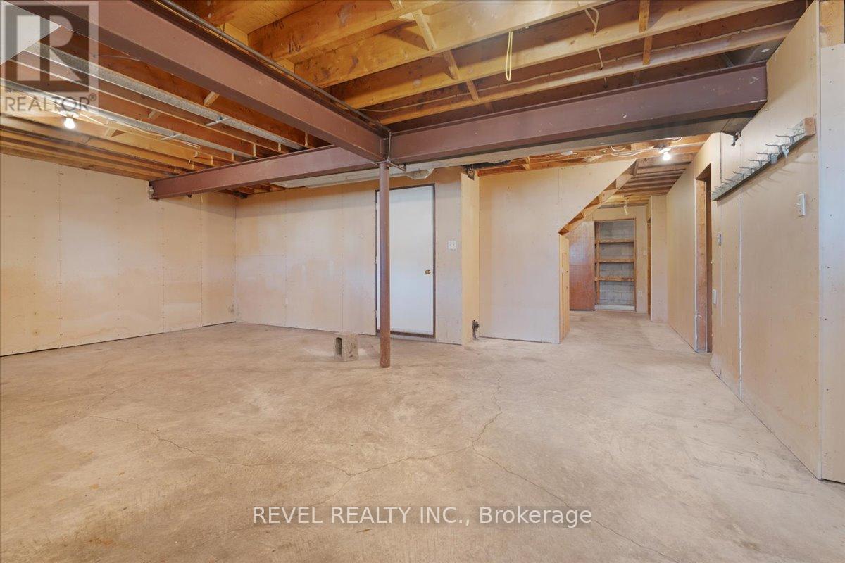 18 MARCEL PLACE — photo 31