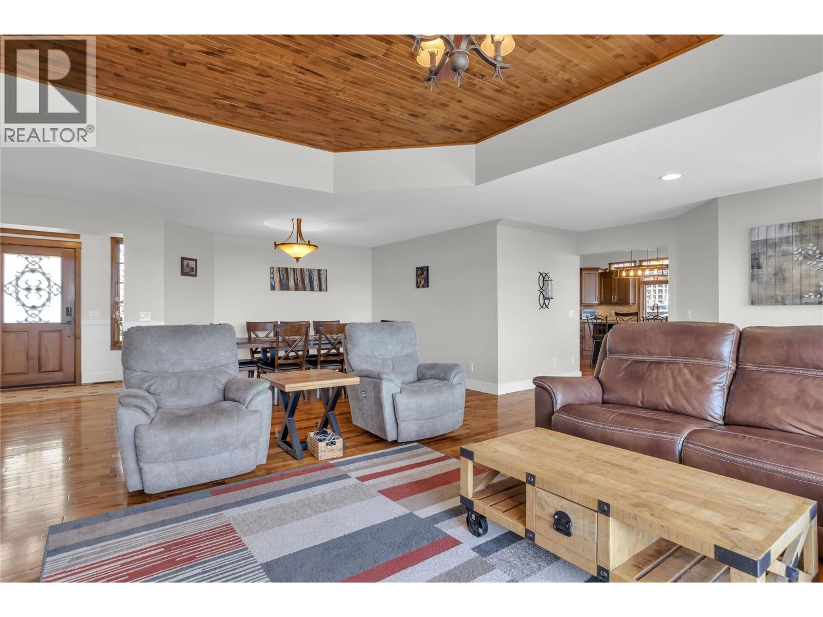  1208 Peak Point Drive, West Kelowna