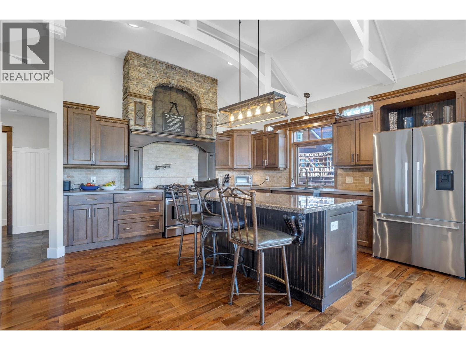  1208 Peak Point Drive, West Kelowna