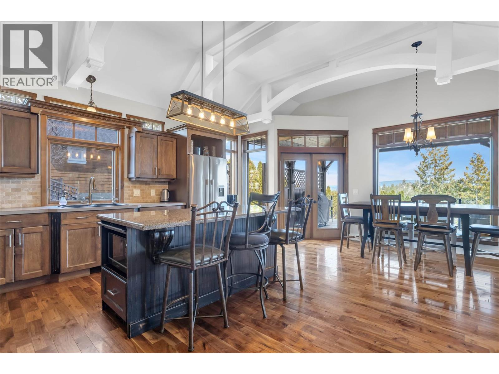  1208 Peak Point Drive, West Kelowna