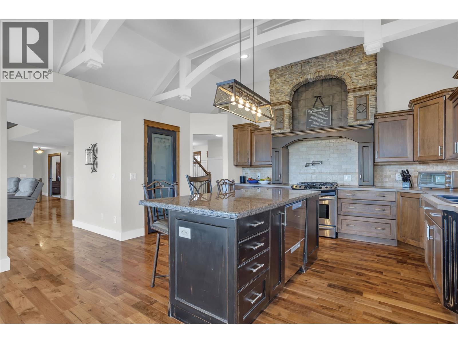  1208 Peak Point Drive, West Kelowna