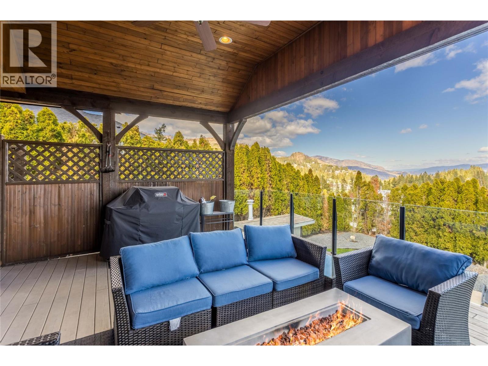  1208 Peak Point Drive, West Kelowna